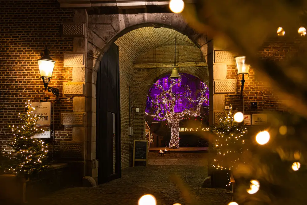 2024-12-13_KL_Kerst_(ROCKATEER)-008